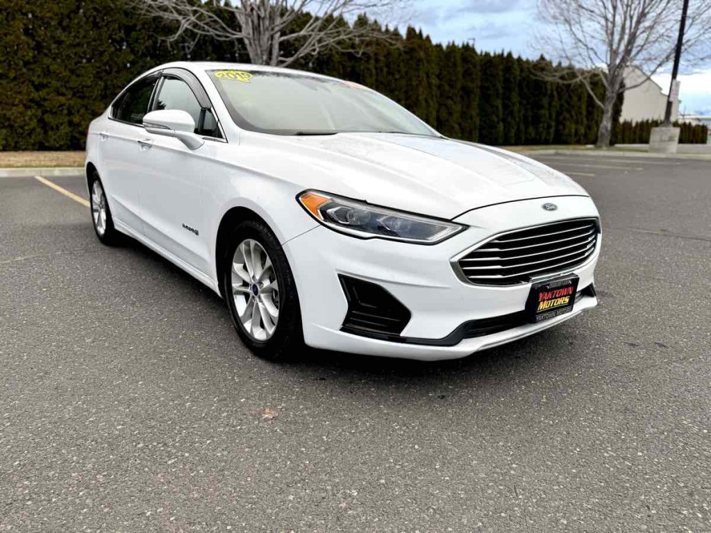 2019 Ford Fusion Image 3