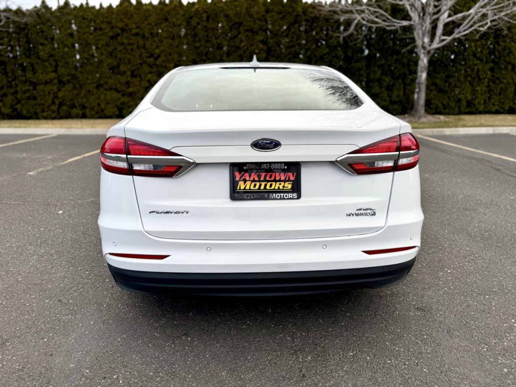 2019 Ford Fusion Image 8