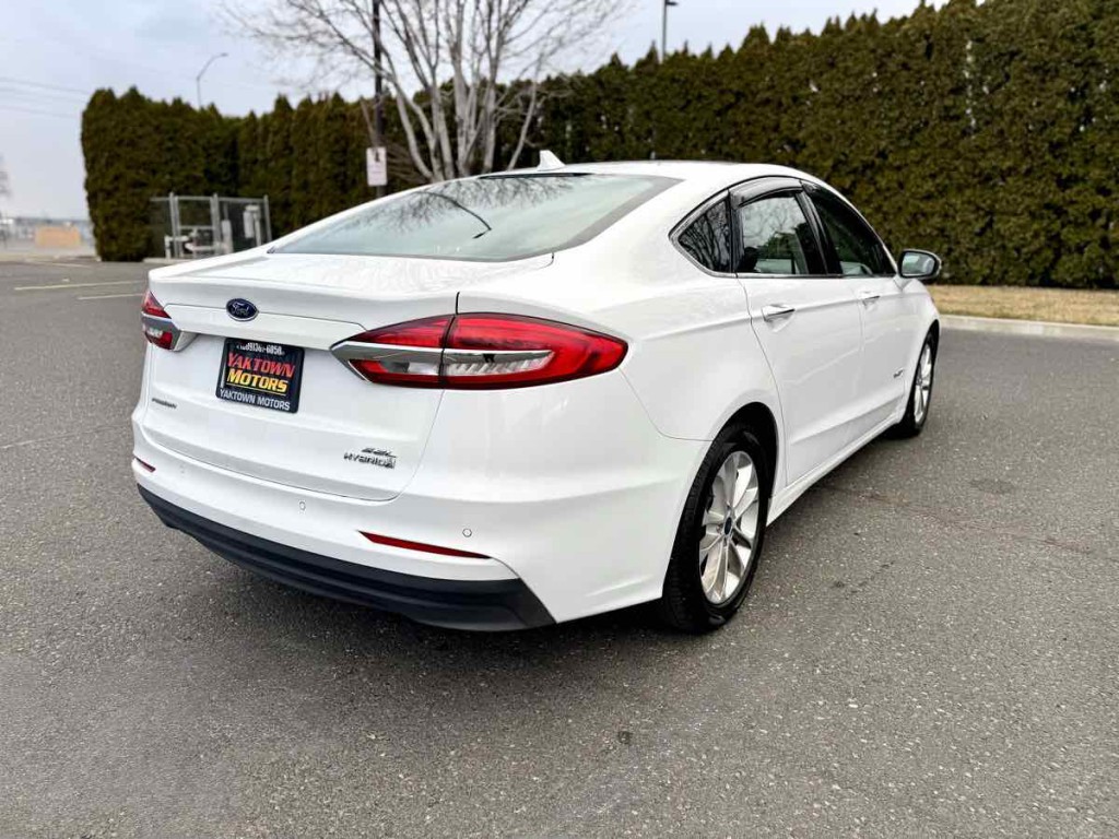 2019 Ford Fusion Image 9
