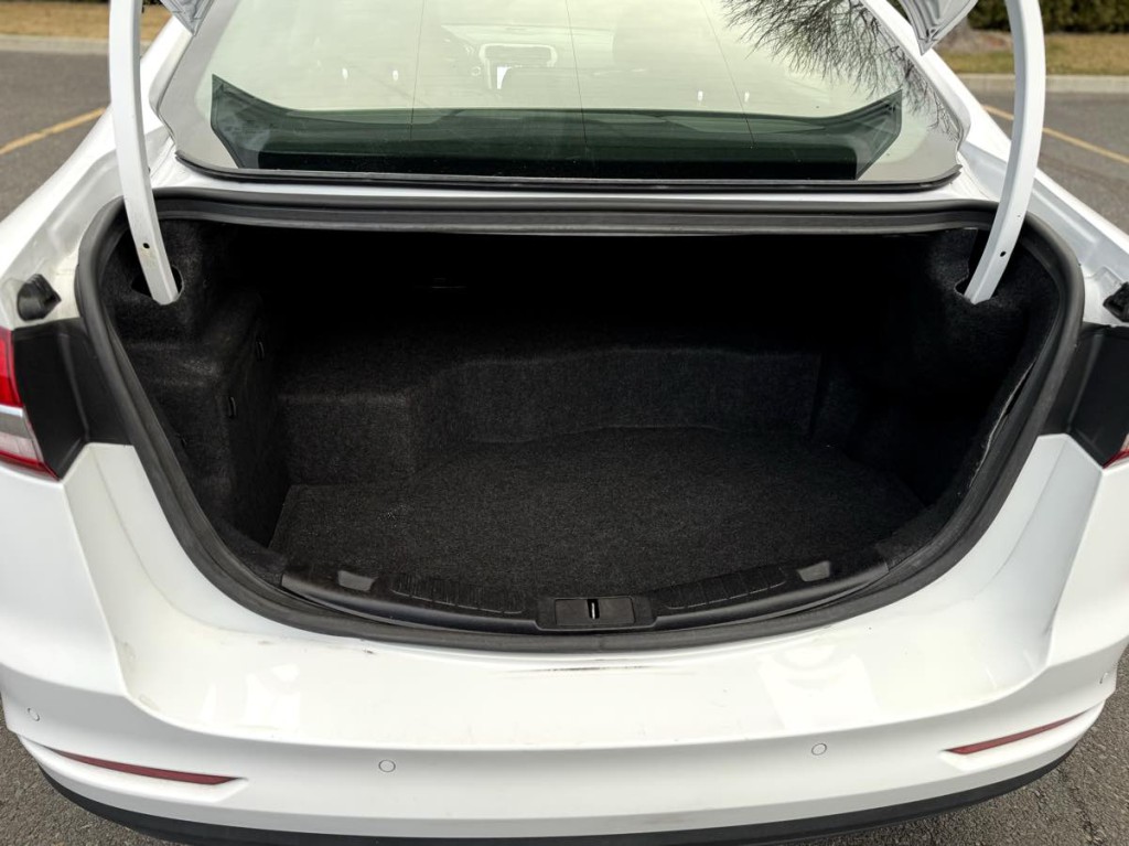 2019 Ford Fusion Image 10