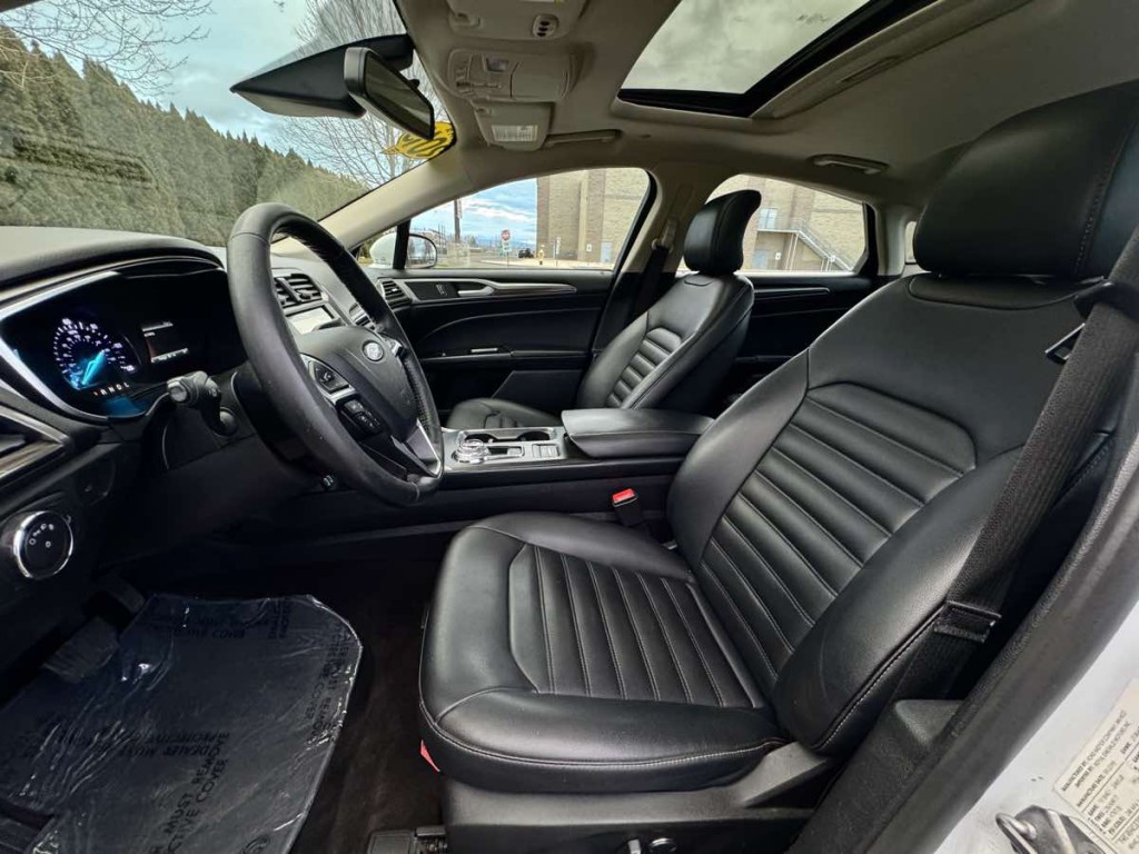 2019 Ford Fusion Image 12