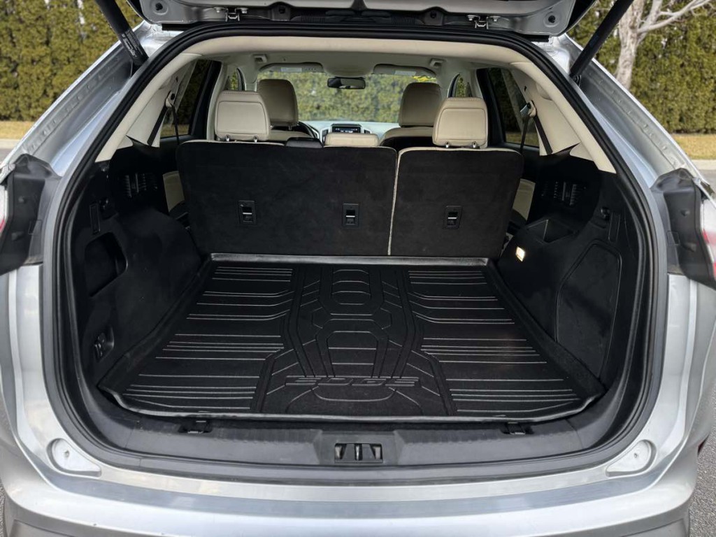 2021 Ford Edge Image 10