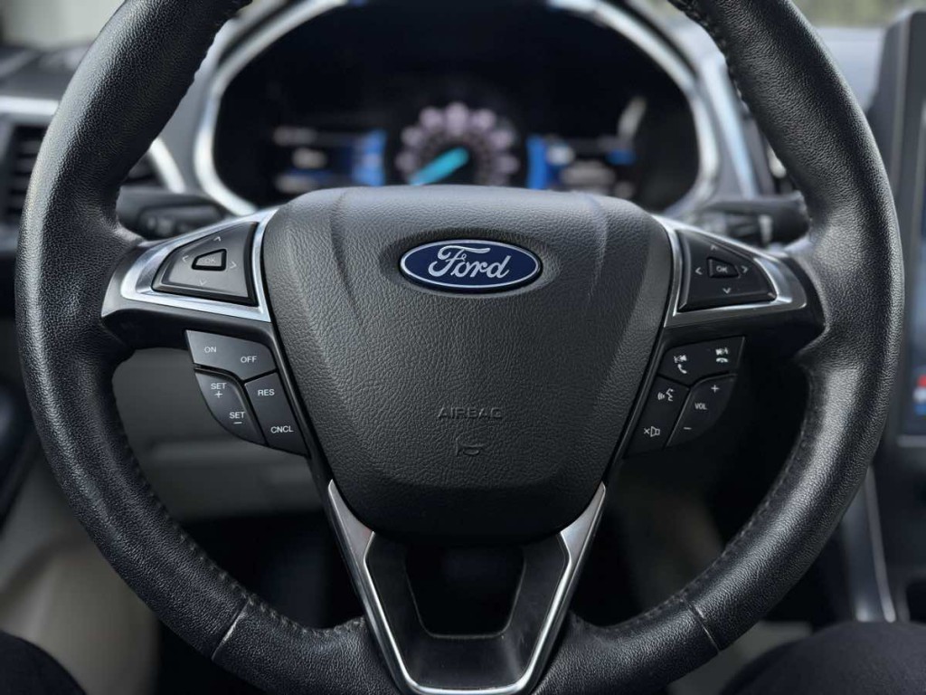 2021 Ford Edge Image 19