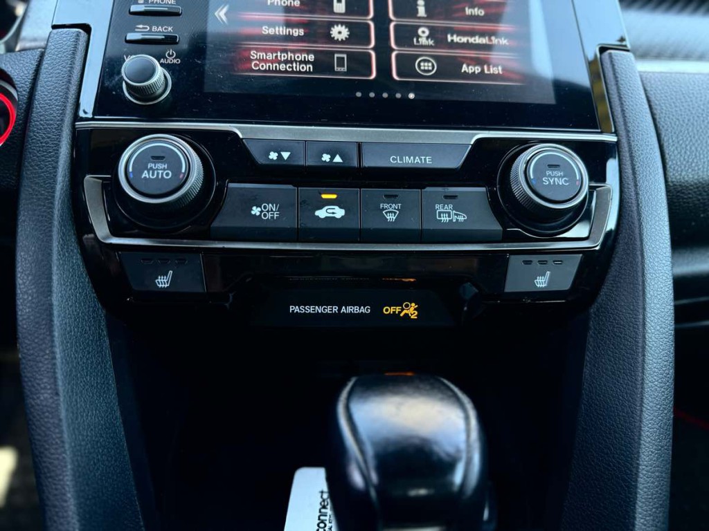 2019 Honda Civic Image 24