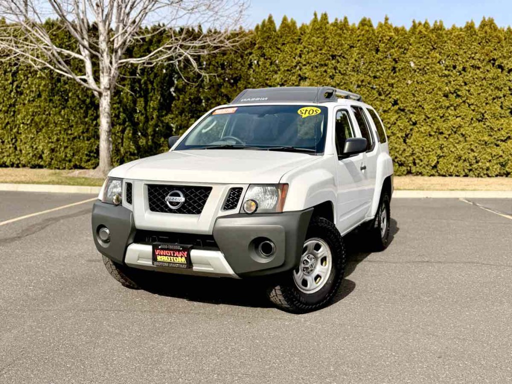 2012 Nissan Xterra Image 2