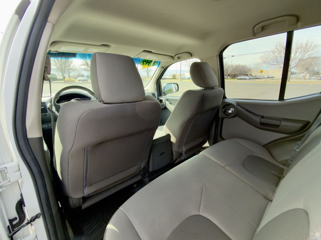 2012 Nissan Xterra Image 15
