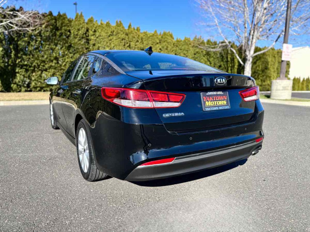 2018 Kia Optima Image 8