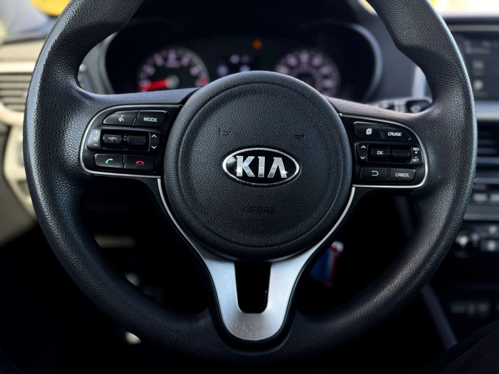 2018 Kia Optima Image 18