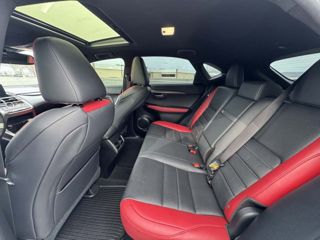 2021 Lexus NX 300 Image 15