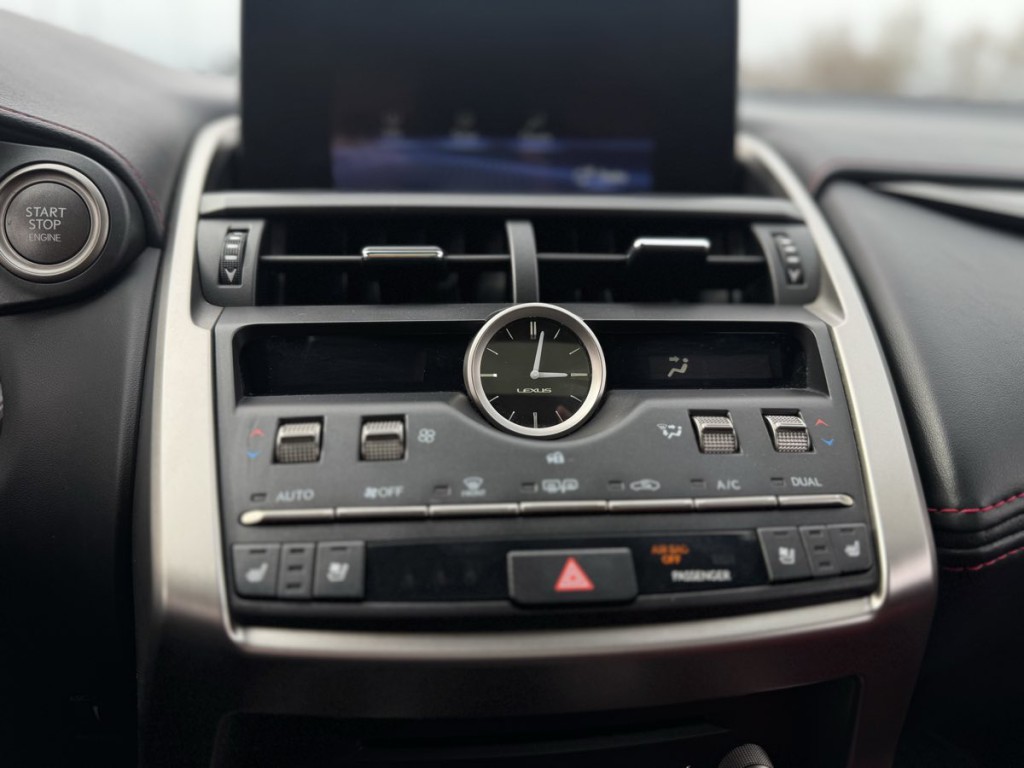 2021 Lexus NX 300 Image 25