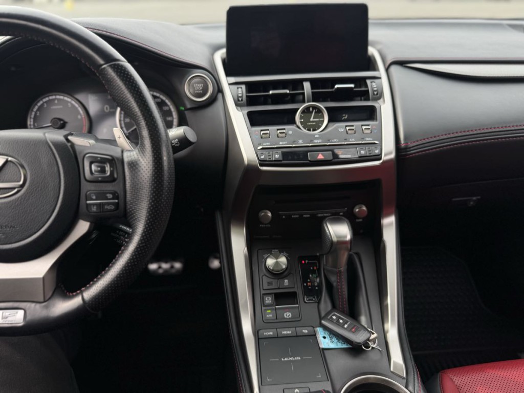 2021 Lexus NX 300 Image 27