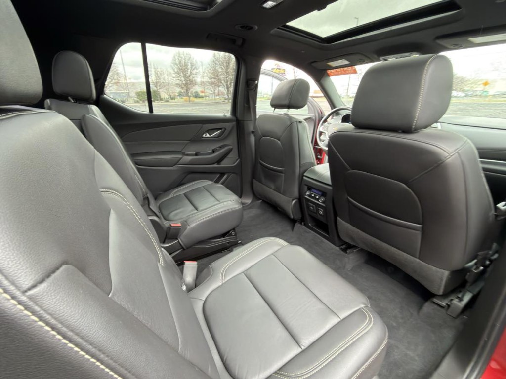 2022 Chevrolet Traverse Image 16
