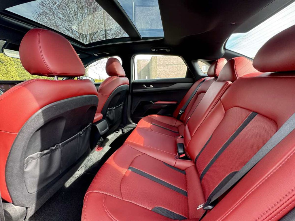 2022 Kia K5 Image 14