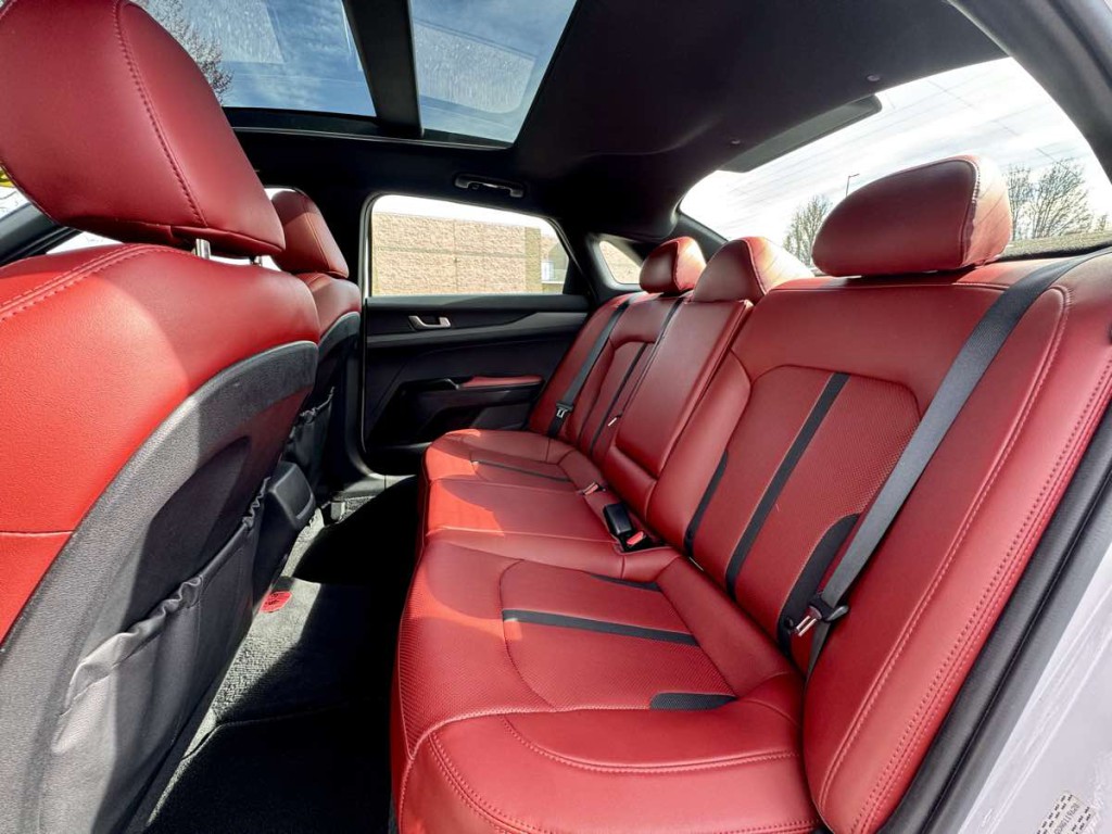 2022 Kia K5 Image 15