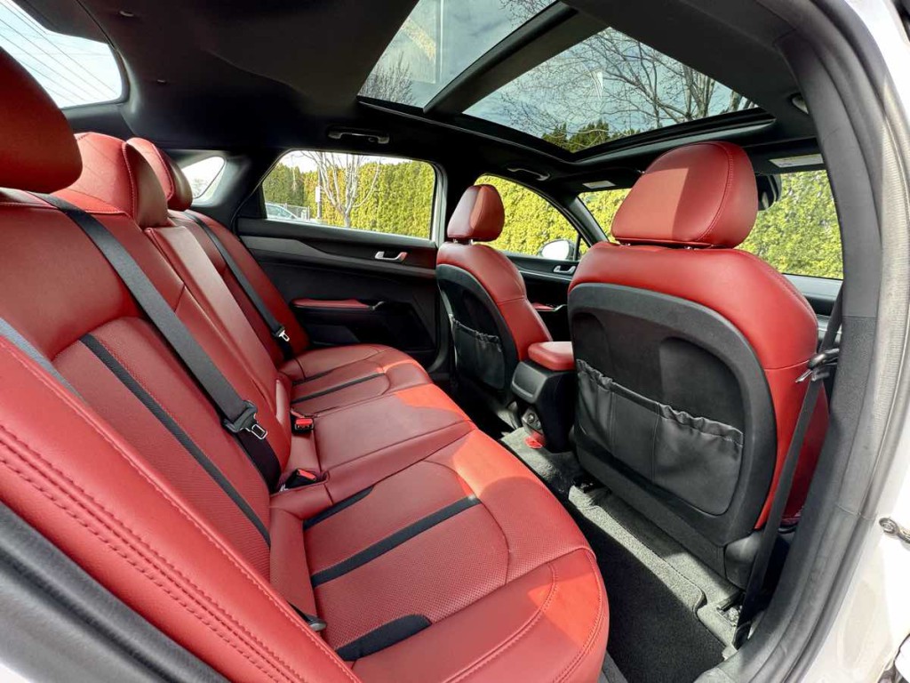 2022 Kia K5 Image 16