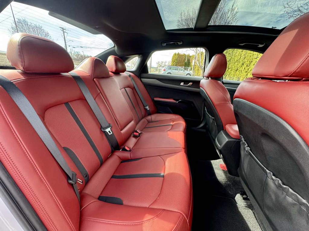 2022 Kia K5 Image 17