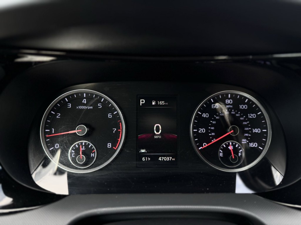 2022 Kia K5 Image 24