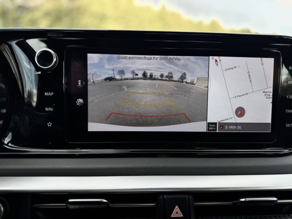 2022 Kia K5 Image 28