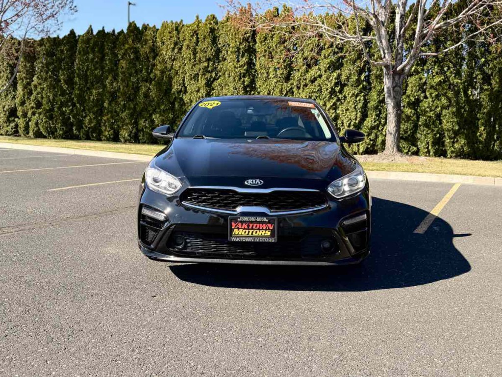 2021 Kia Forte Image 3