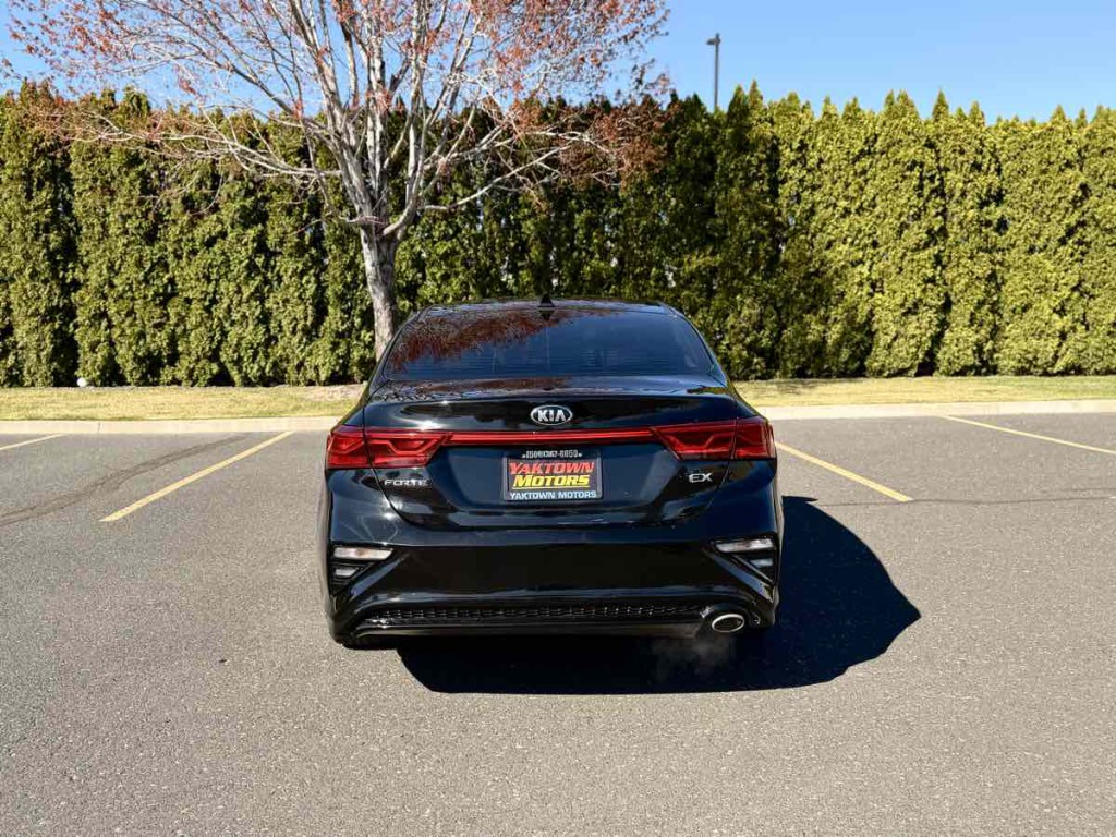 2021 Kia Forte Image 8
