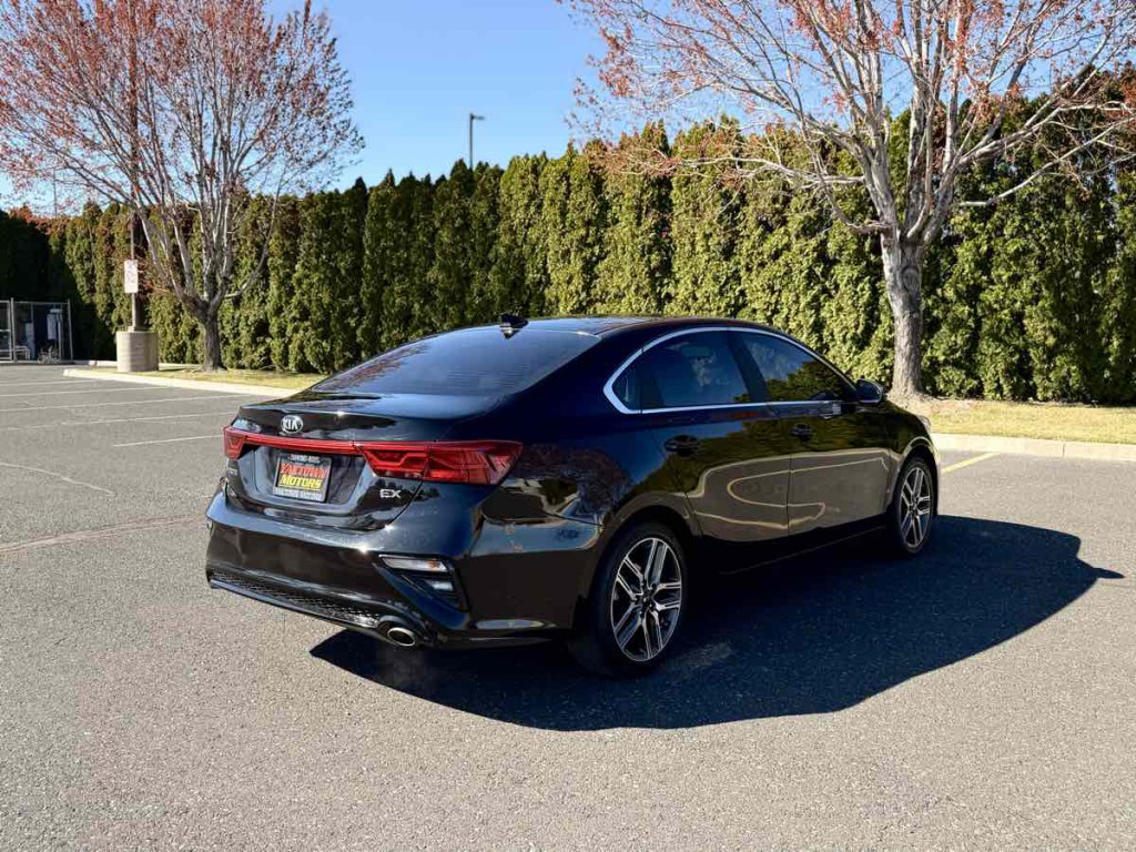 2021 Kia Forte Image 9