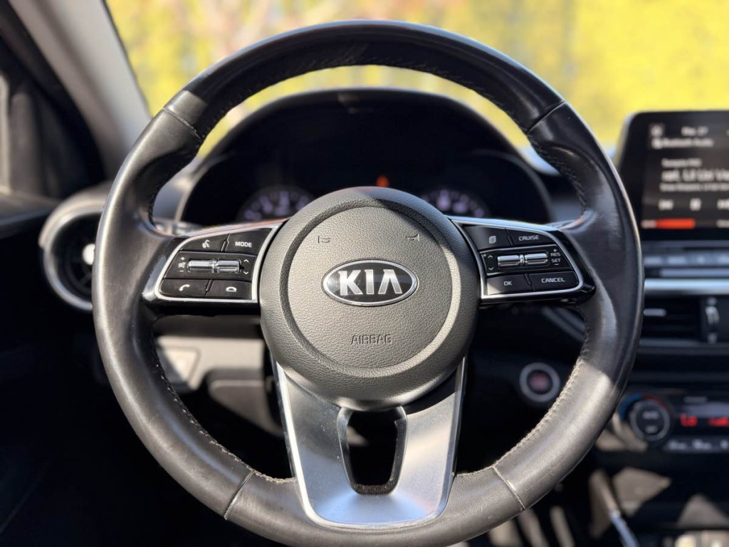 2021 Kia Forte Image 16