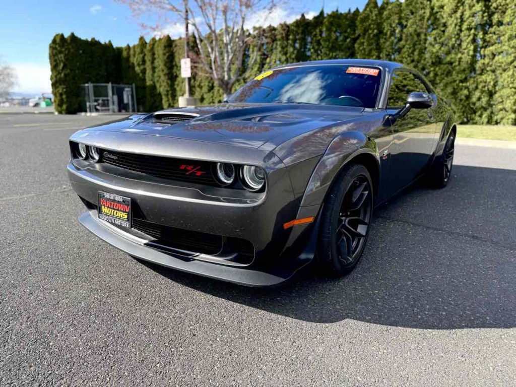 2022 Dodge Challenger Image 7