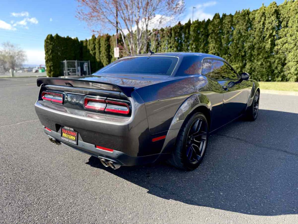 2022 Dodge Challenger Image 15