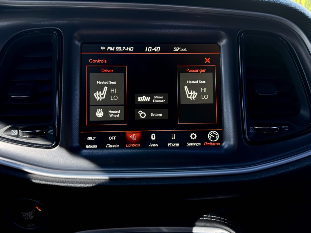 2022 Dodge Challenger Image 28