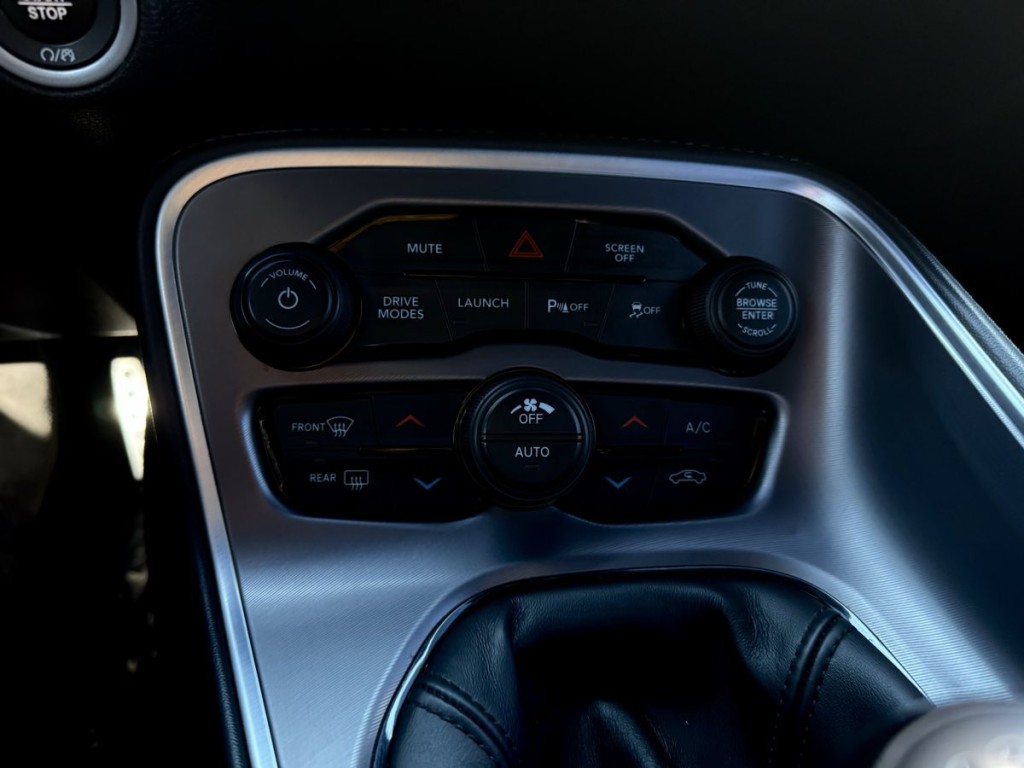 2022 Dodge Challenger Image 30