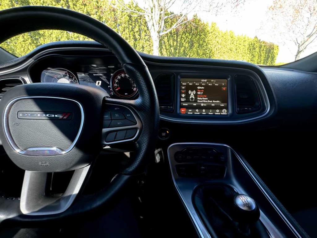 2022 Dodge Challenger Image 33