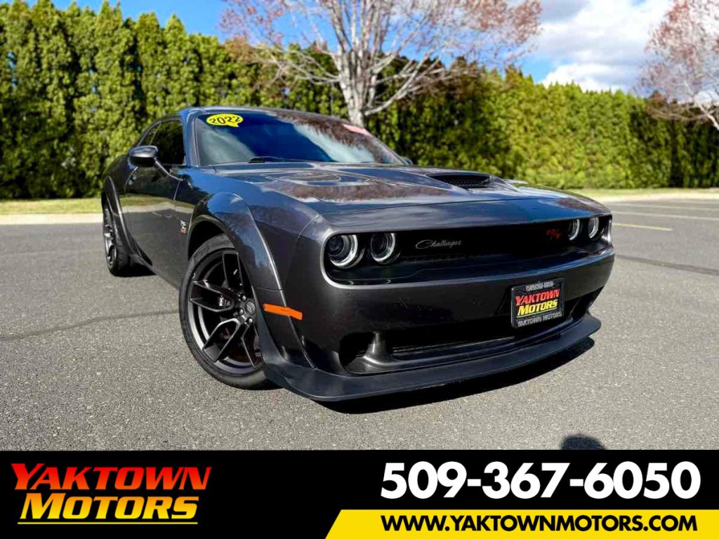 2022 Dodge Challenger Image 1
