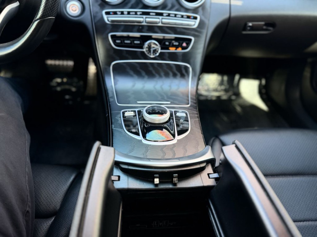 2021 Mercedes-Benz C-Class Image 34