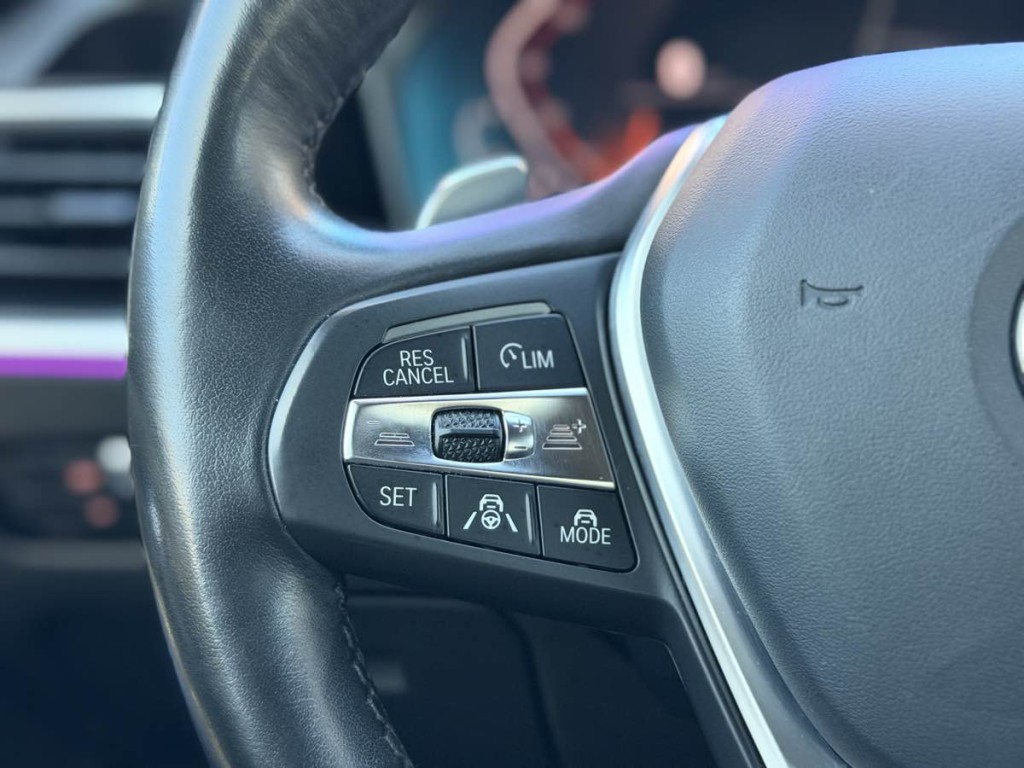 2019 BMW 3 Series Image 14