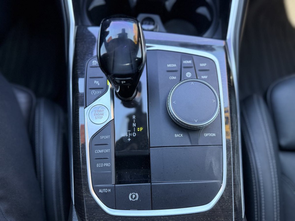 2019 BMW 3 Series Image 19