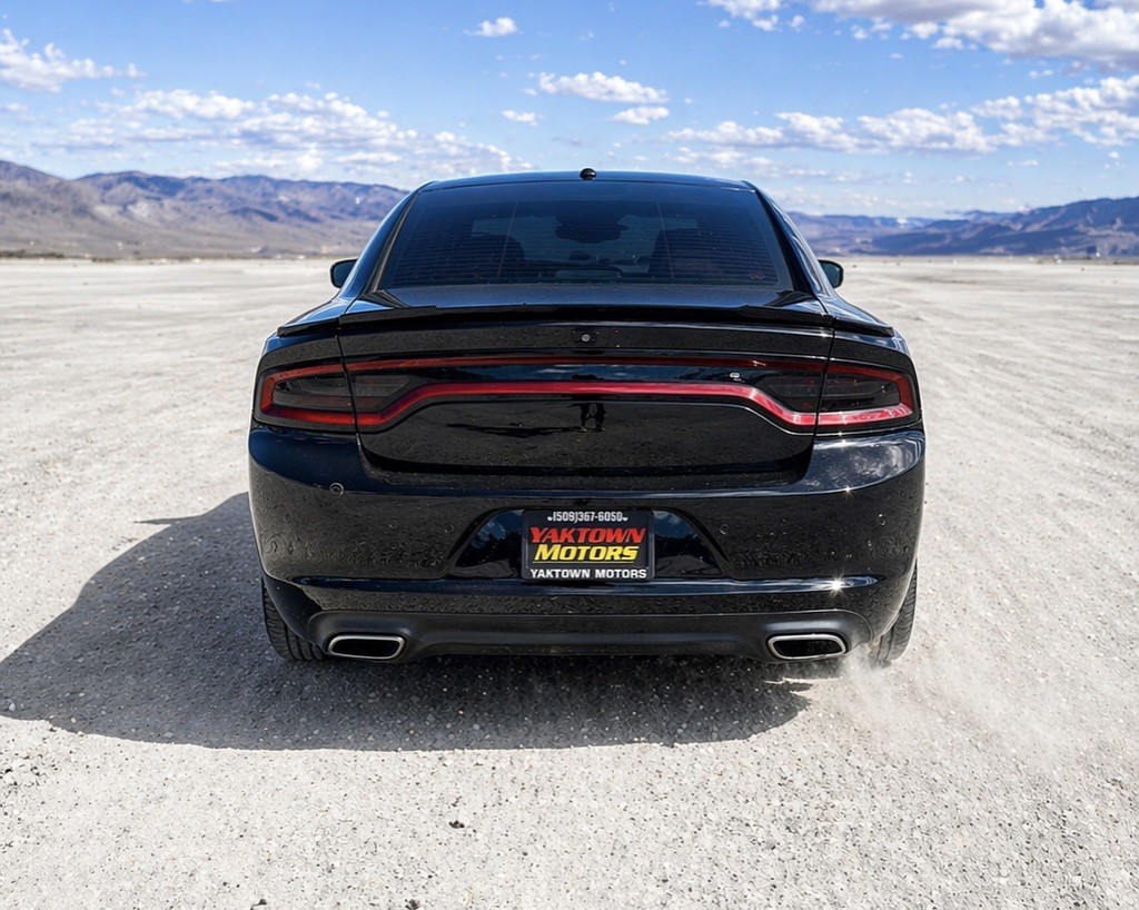 2017 Dodge Charger Image 3