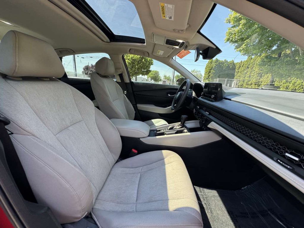 2025 Honda Accord Image 19