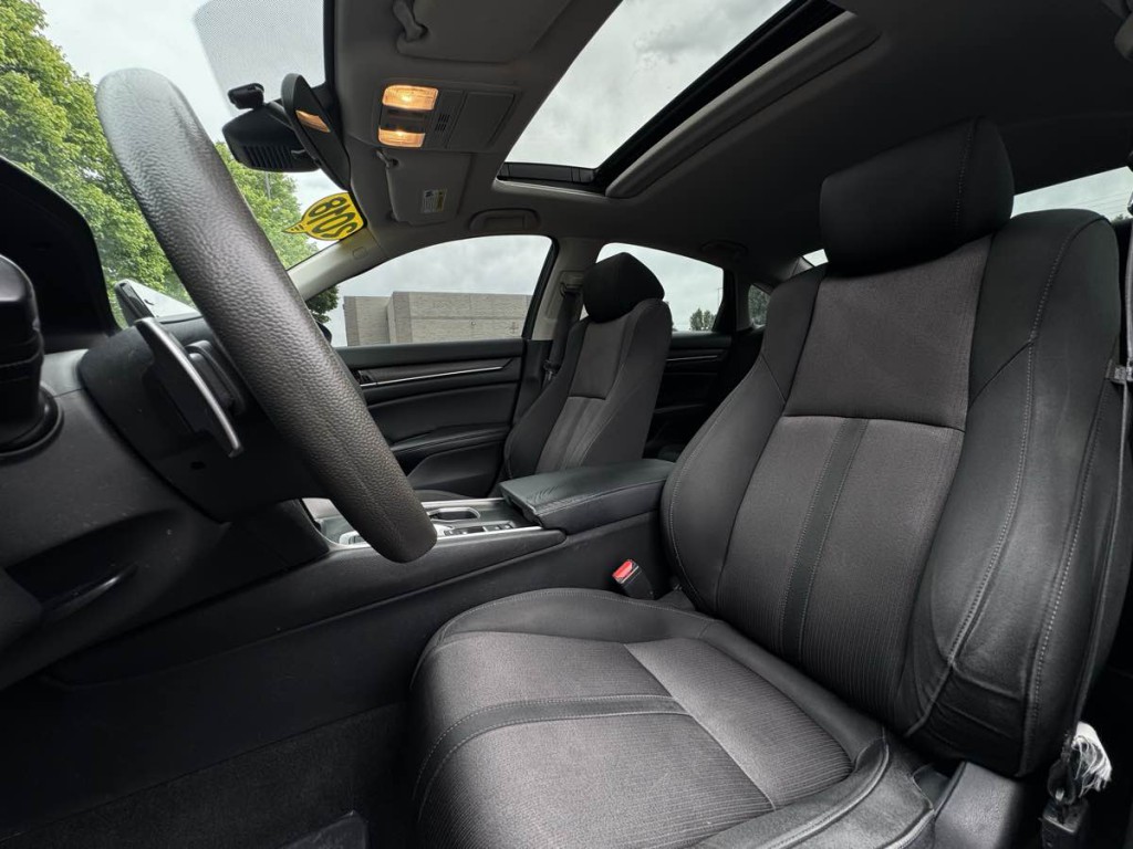 2018 Honda Accord Image 13