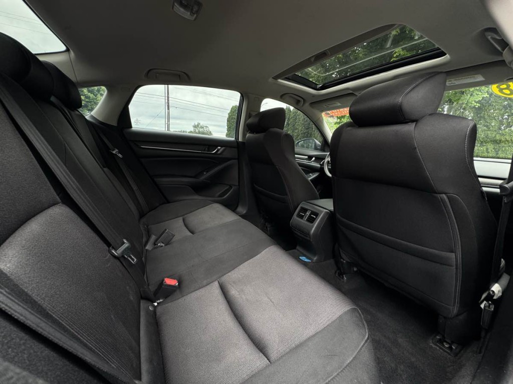 2018 Honda Accord Image 17