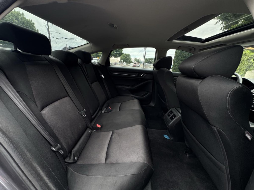 2018 Honda Accord Image 18