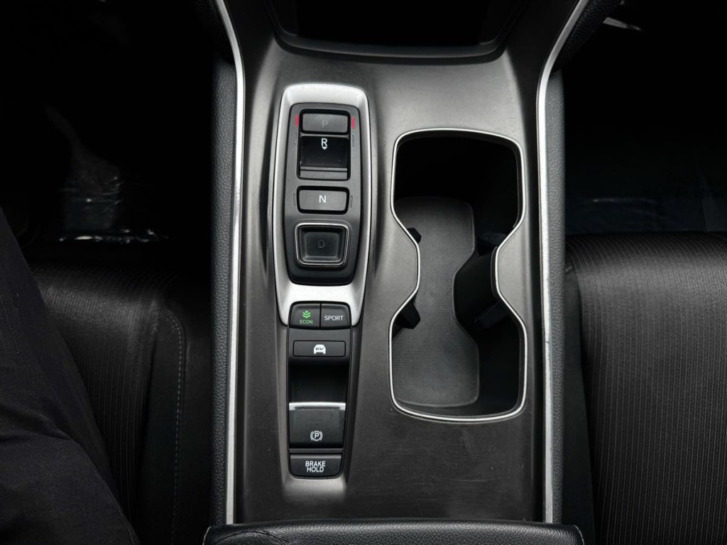 2018 Honda Accord Image 28