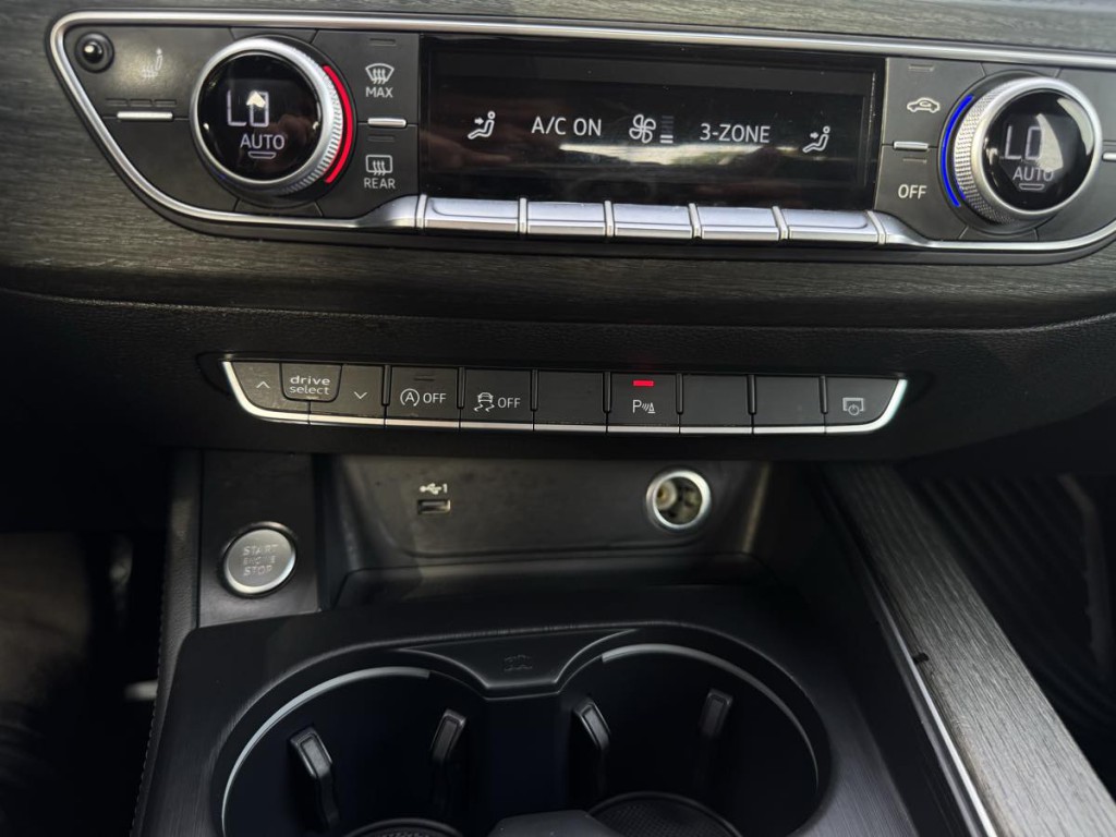 2019 Audi A4 Image 30