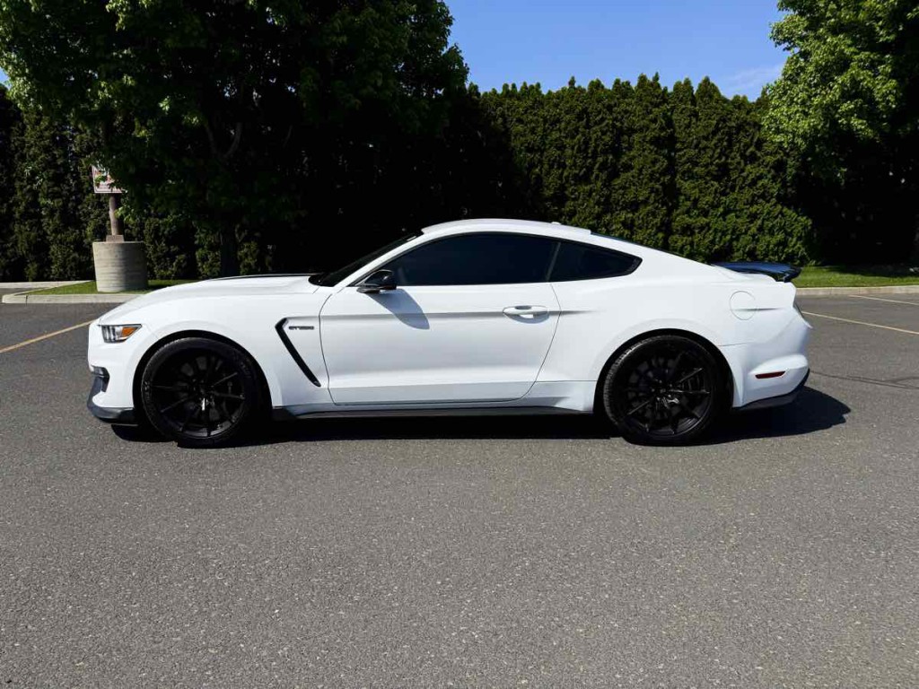 2018 Ford Mustang Image 9
