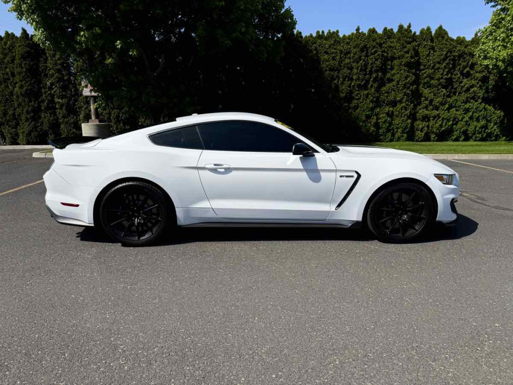 2018 Ford Mustang Image 10