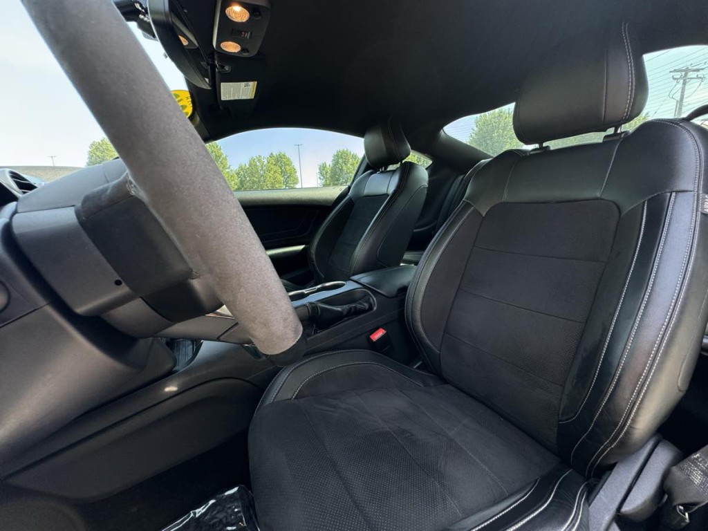 2018 Ford Mustang Image 15
