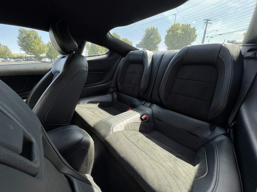 2018 Ford Mustang Image 17
