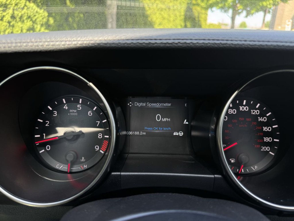 2018 Ford Mustang Image 25