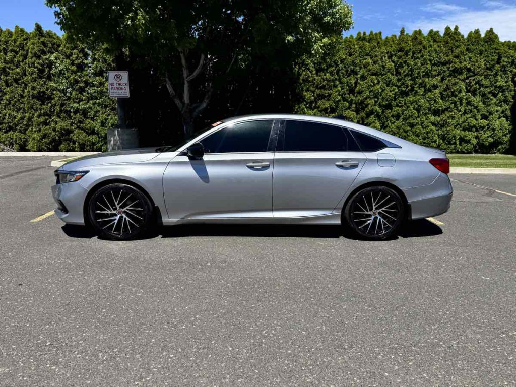 2021 Honda Accord Image 4