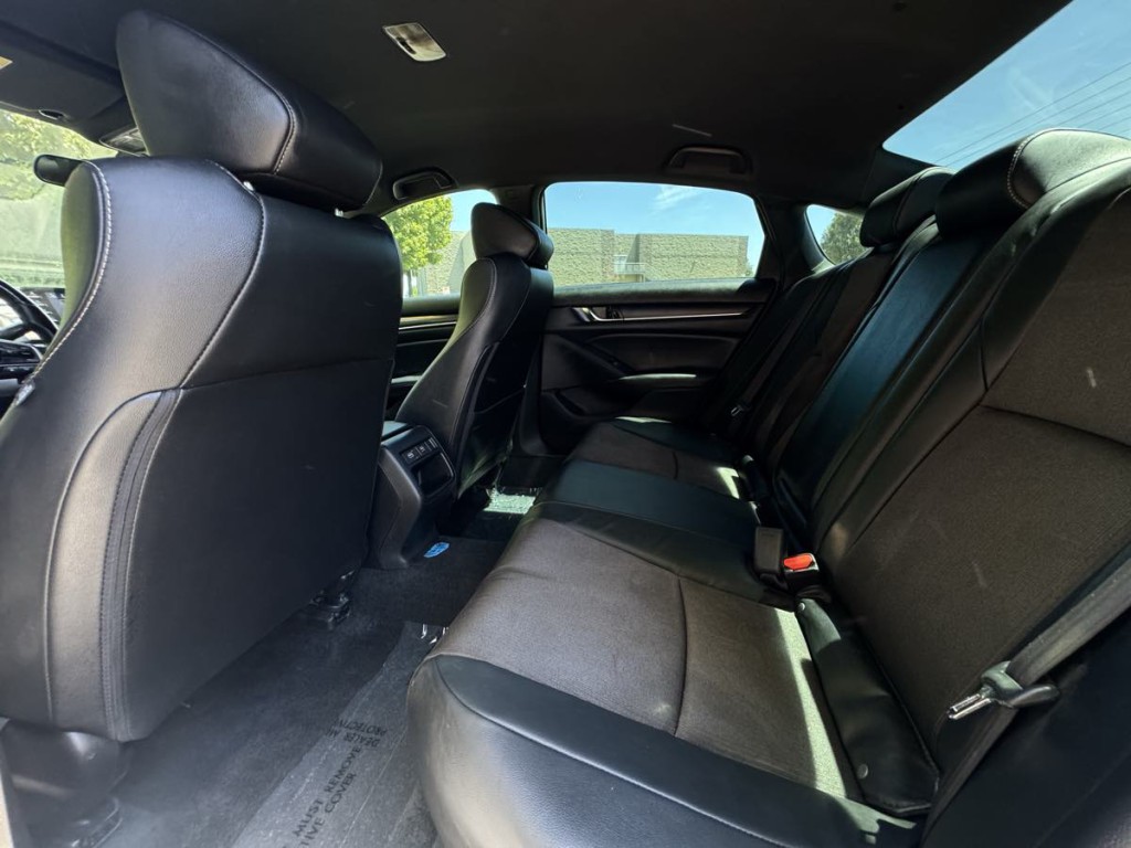 2021 Honda Accord Image 11