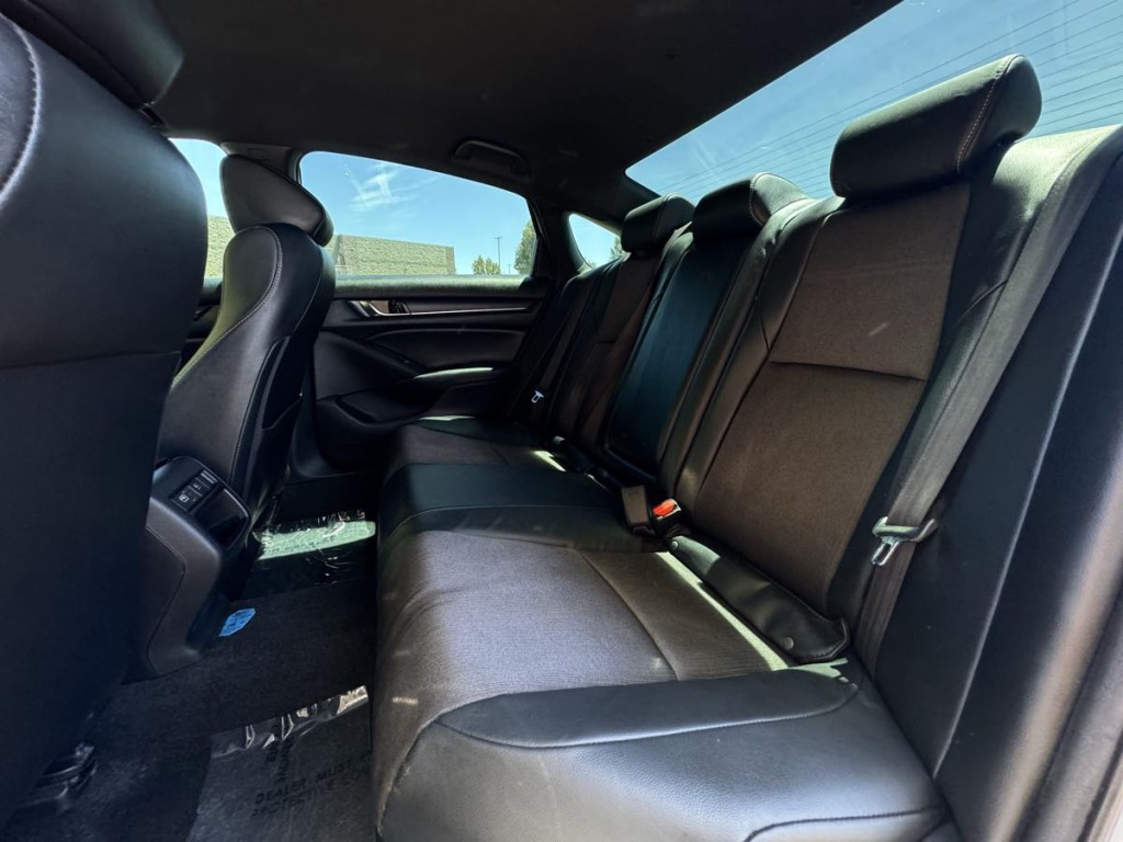 2021 Honda Accord Image 12